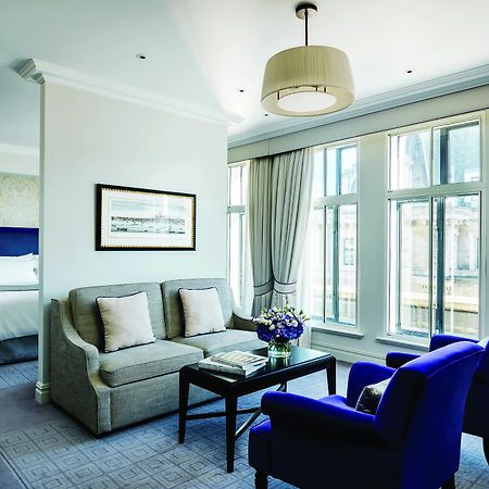 Hotel The Langham Londra Esterno foto A suite at the InterContinental London