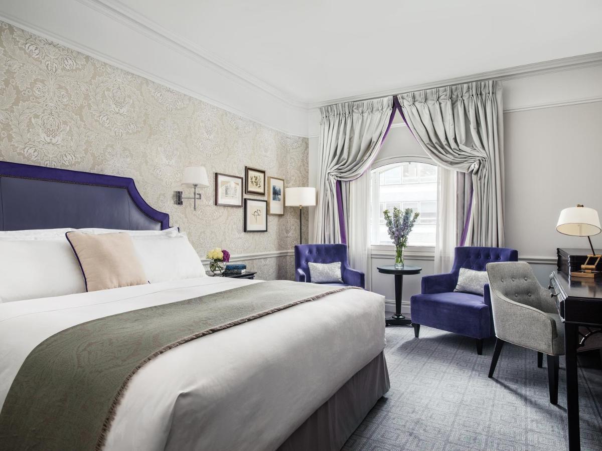 Hotel The Langham Londra Esterno foto A bedroom at the hotel