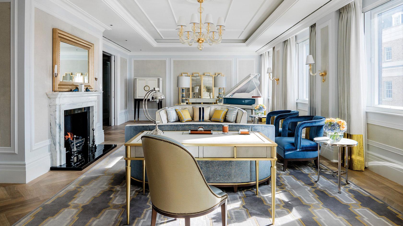 Hotel The Langham Londra Esterno foto The interior of a suite at the Mandarin Oriental, Paris