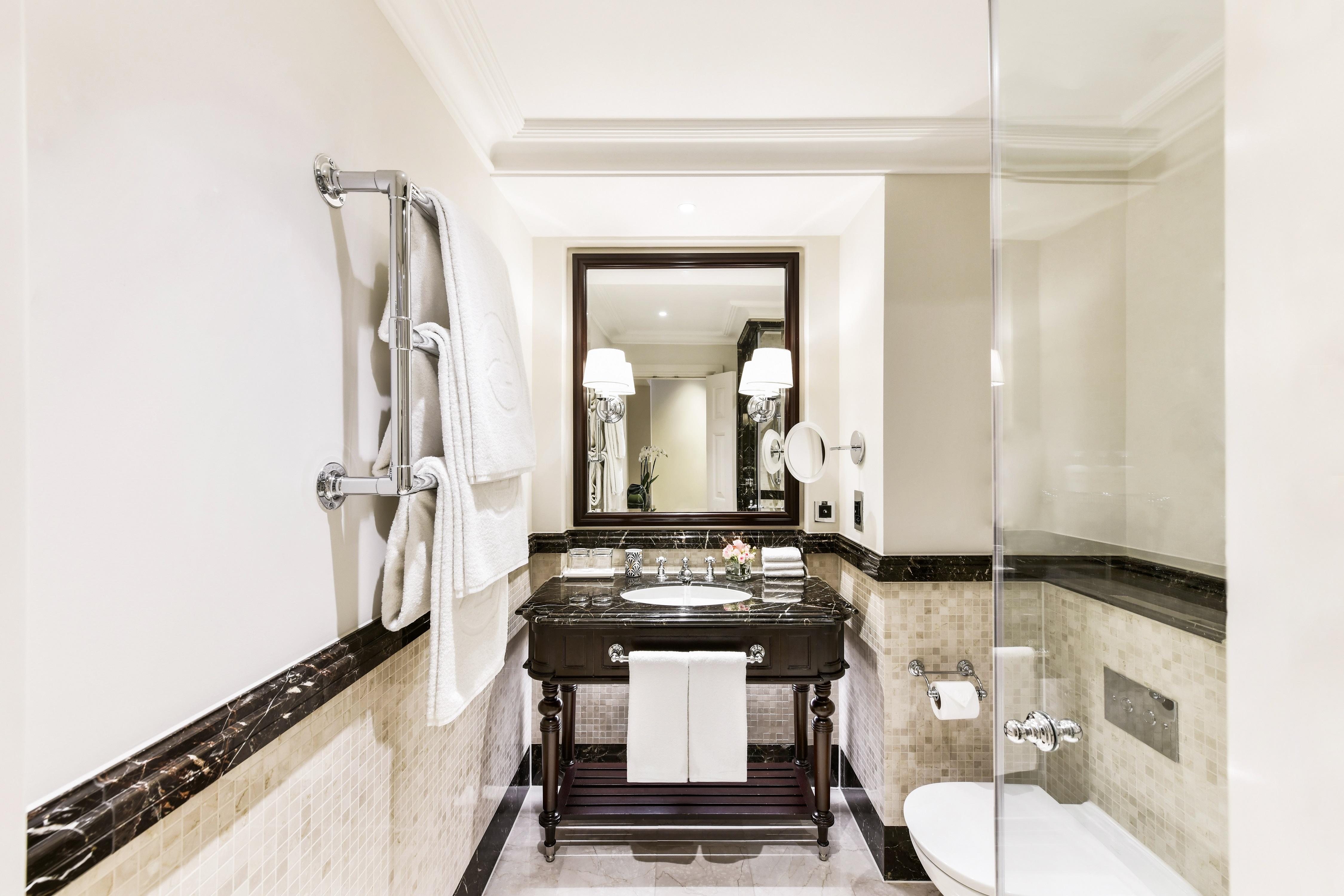 Hotel The Langham Londra Esterno foto Bathroom