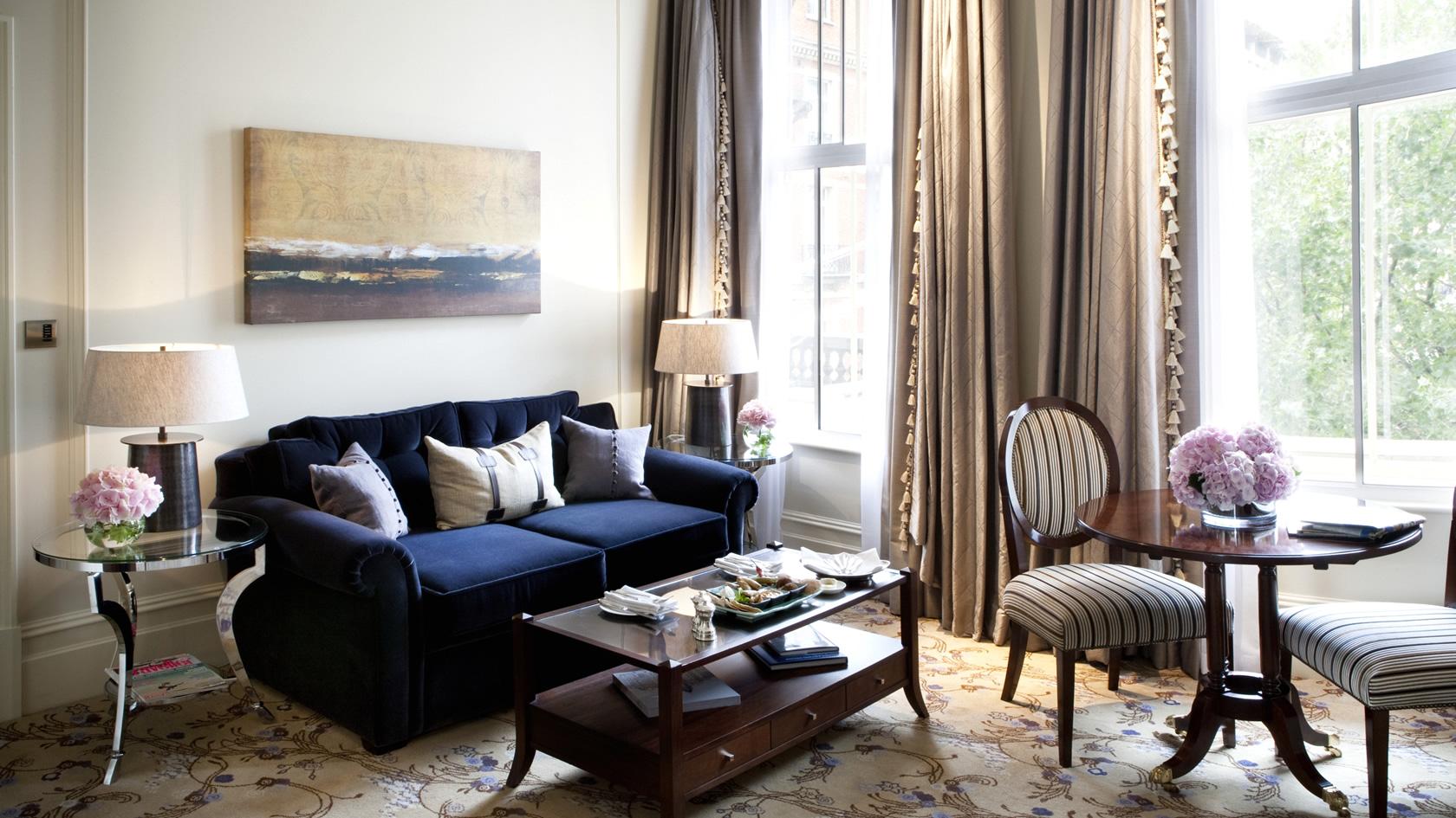 Hotel The Langham Londra Esterno foto A living room