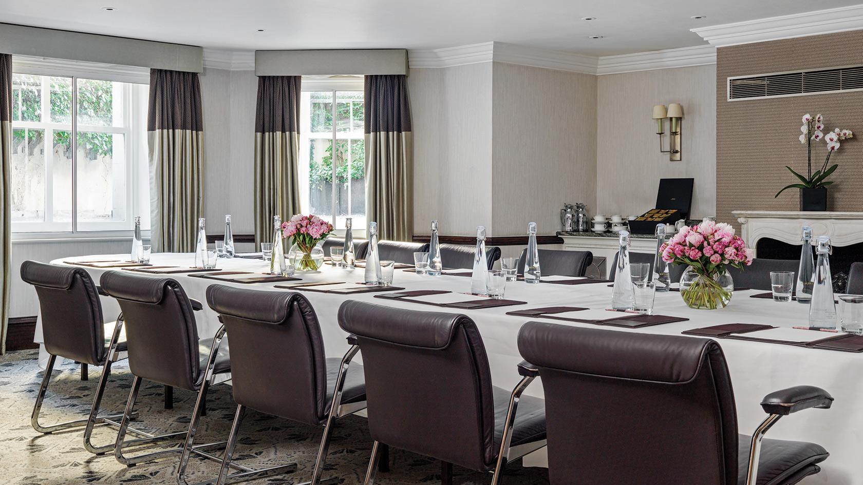 Hotel The Langham Londra Esterno foto The meeting room at the hotel