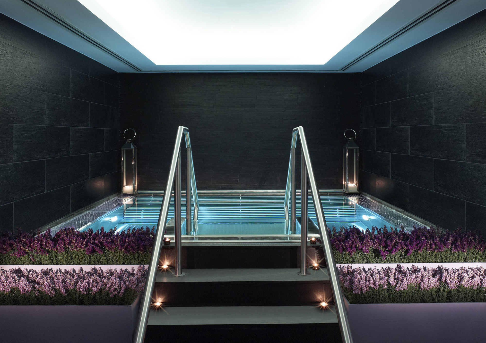 Hotel The Langham Londra Esterno foto The spa at The Dorchester